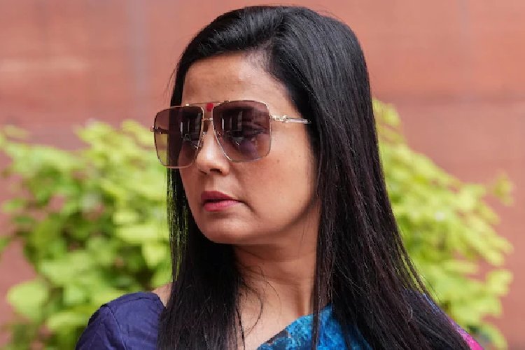 एक्स पर शुरू हुआ नया अकाउंट 'Cockroach Is Back', महुआ मोइत्रा और मनीष सिसोदिया ने सरकार पर साधा निशाना
