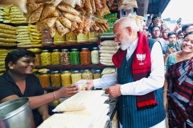 मोदी को झालमुड़ी खिलाने की कीमत? पाकिस्तान-बांग्लादेश से आ रही बिक्रम साऊ को मौत की धमकी, ख़ौफ में परिवार