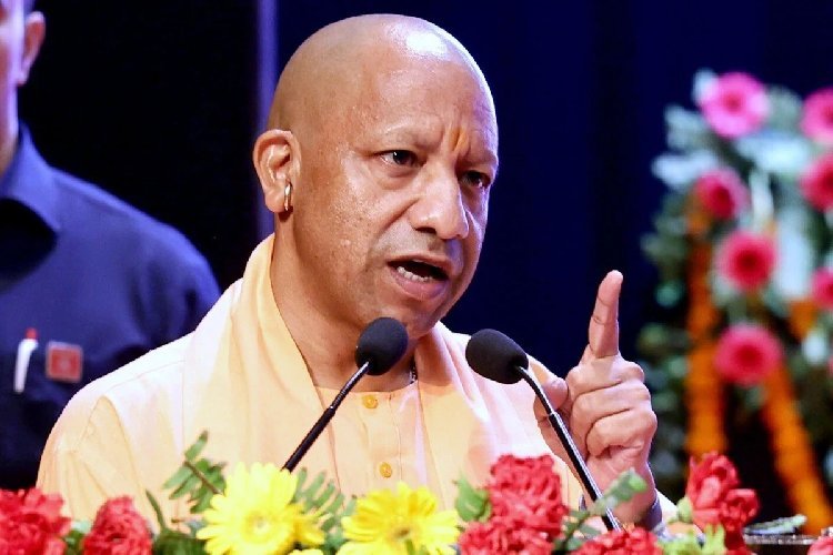 बिजली कटौती पर सख्त ऐक्शन! योगी सरकार ने दो इंजीनियर सस्पेंड किए, कई पर लटकी तलवार