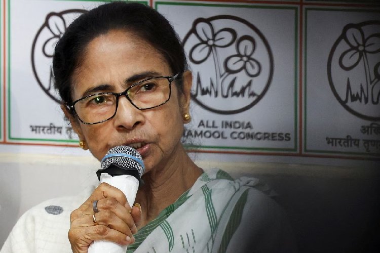 फाल्टा में भाजपा का भारी जीत पर भड़कीं ममता बनर्जी, बोलीं- 'वोट लूटे गए, ईवीएम में छेड़छाड़'