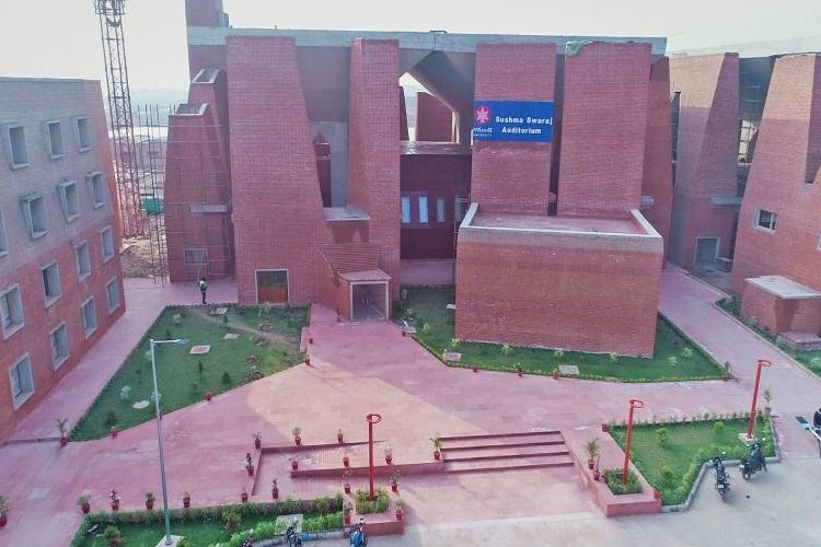 नालंदा विश्वविद्यालय में प्राचीन महाकाव्यों से आधुनिक कूटनीति सीख रहे विदेशी छात्र