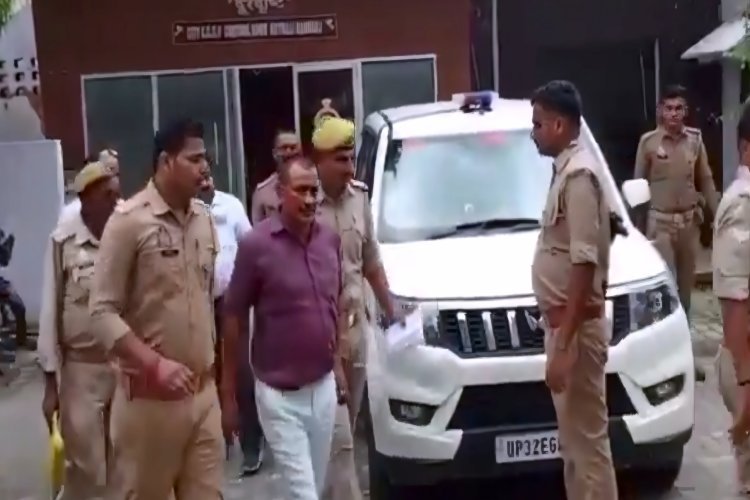 नौकरी के लिए सपा नेता के पास गई थी लड़की, नवाब सिंह यादव ने किया था रेप, कोर्ट ने 8 साल की सुनाई सजा