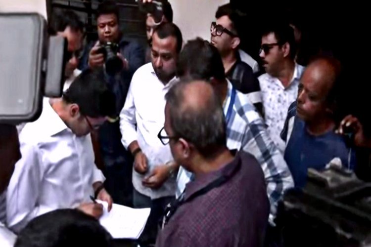 मुझे झुकाने के लए सात जन्म लेना पड़ेगा, गला काट दो, नहीं झुकूंगा...अभिषेक बनर्जी ने पुष्पा स्टाइल में दी चेतावनी