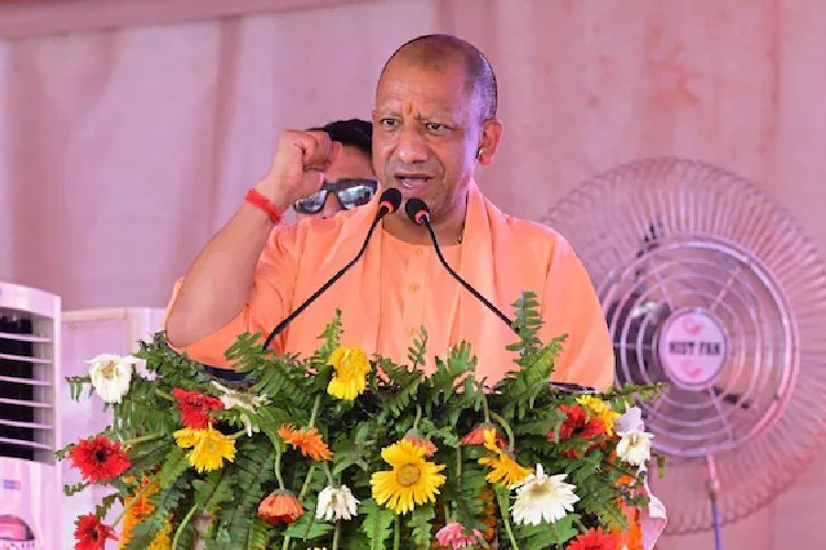''यदि कोई खतरनाक बन जाए, तो हिंसा आवश्यक हो जाती है...'' योगी आदित्यनाथ का बड़ बयान