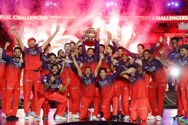 आरसीबी दूसरी बार बनी आईपीएल चैंपियन, गुजरात टाइटंस को 5 विकेट से हराकर खिताब किया नाम