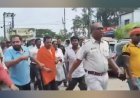 टीएमसी नेता को जबरन केसरिया शॉल पहनाकर घुमाया गया, फिर पुलिस को सौंपा