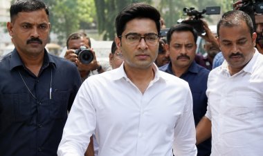 बंगाल में सियासी भूचाल! बगावत के बीच अभिषेक बनर्जी की पुरानी फाइल फिर खुली, ED ने भेजी शिक्षक घोटाले में नोटिस