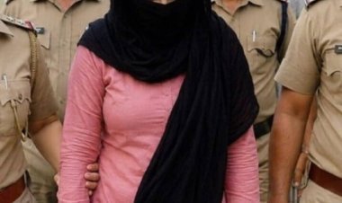 500 रुपए में पाकिस्तान को ईमान बेचने वाली सोनम और सहेली पूजा गिरफ्तार! अमीर बनने की लालच ने दोनों को ले डूबा