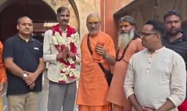 जेल से बाहर आते ही सलीम वास्तिक पहुंचा डासना मंदिर, यति नरसिंहानंद ने किया जोरदार स्वागत