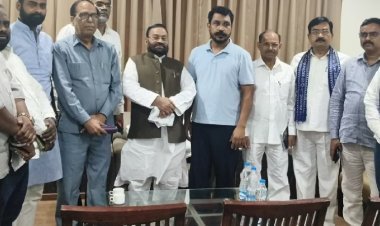 UP में तीसरा मोर्चा बनने के मजबूत संकेत! स्वामी ने चंद्रशेखर से की मुलाकात, ओवैसी भी तैयार, ऐसा हुआ तो सपा का जीतना मुश्किल!