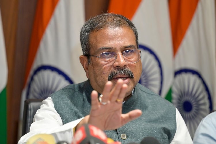 CBSE में बड़ा बवाल! OSM टेंडर घोटाले पर कई अधिकारियों पर गिर सकती है गाज!