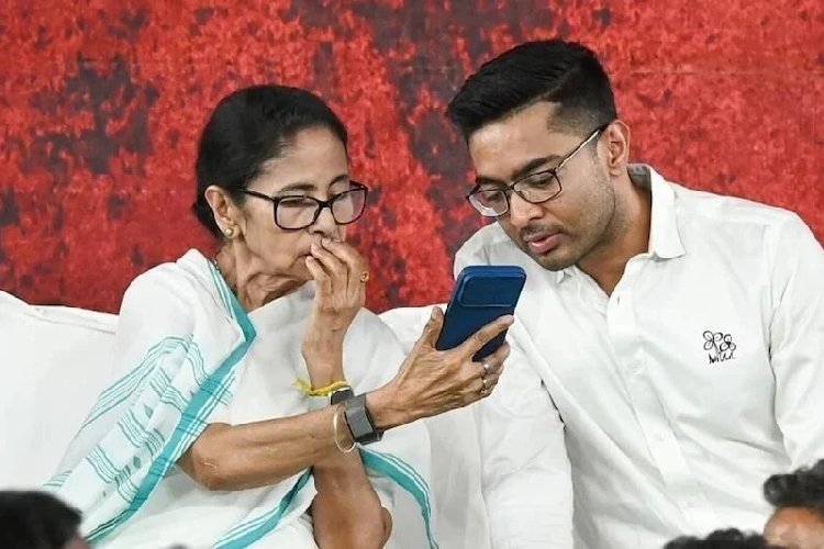 TMC में बड़ा विद्रोह? 50 विधायकों की गुप्त होटल मीटिंग, अलग होने और पार्टी का चुनाव चिह्न हथियाने का दावा, मचा हड़कंप!