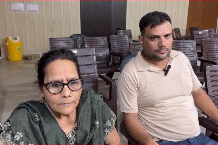 रस्‍तोगी परिवार की कहानी, जिसने संभल दंगों में सबकुछ खोया, 48 साल बाद योगी सरकार में मिला 'इंसाफ'