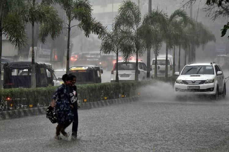मानसून ने पकड़ी रफ्तार! इन राज्यों में झमाझम बारिश का अलर्ट, जानिए यूपी-बिहार समेत देशभर का मौसम हाल