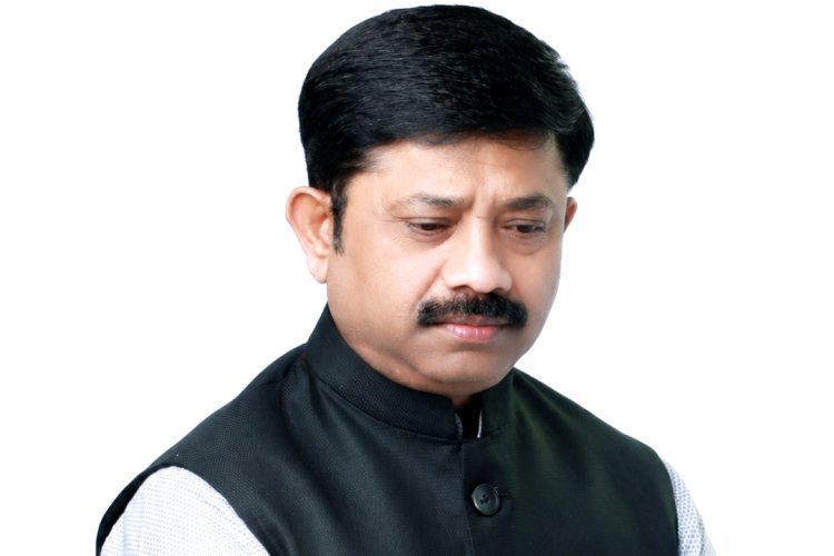पहले छीना यूपीडा, फिर बांदा का प्रभारी मंत्री पद, अब कैबिनेट मंत्री नंदी का कटेगा टिकट