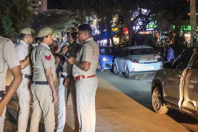 गुरुग्राम में रोड रेज की डरावनी घटना, महिला डॉक्टर के साथ छेड़छाड़, गाड़ी तोड़ी, जान से मारने की धमकी दी!