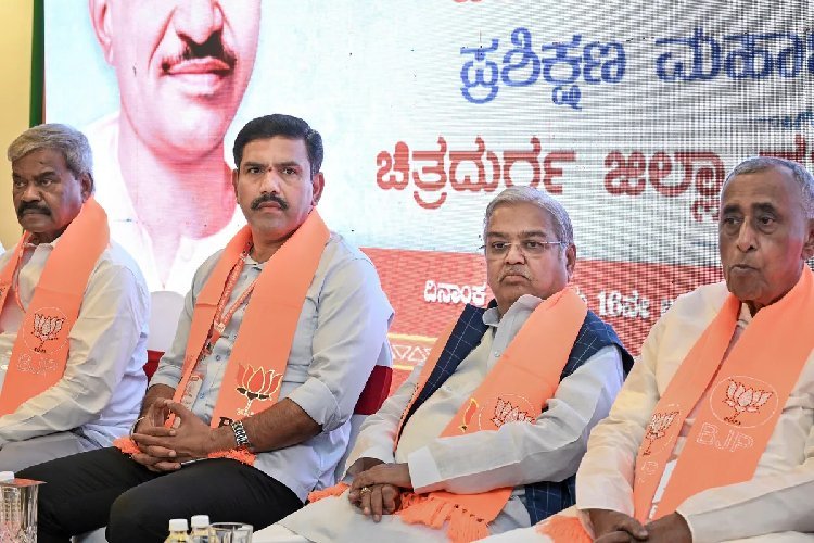 कर्नाटक क्रॉस वोटिंग पर BJP में बवाल, 5-6 विधायकों पर सख्त एक्शन की तैयारी!