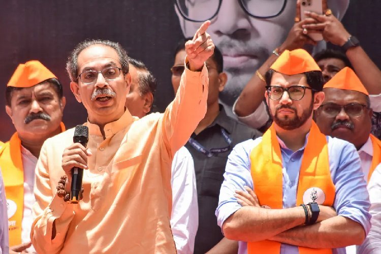 भावुक उद्धव ठाकरे का बड़ा ऐलान! शिवसेना अध्यक्ष पद छोड़ने को तैयार, कहा- 'अगर भरोसा नहीं तो अभी इस्तीफा दे दूंगा'