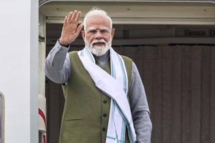 PM मोदी का छात्रों के लिए अनोखा जज्बा! NEET परीक्षा के कारण 45 मिनट एयरपोर्ट पर किया इंतजार