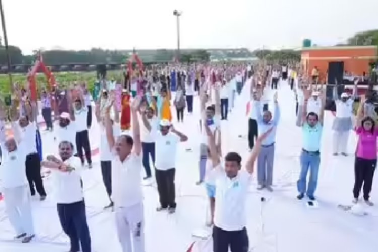 गौ घाट पर अंतर्राष्ट्रीय योग दिवस उत्साहपूर्वक संपन्न, 