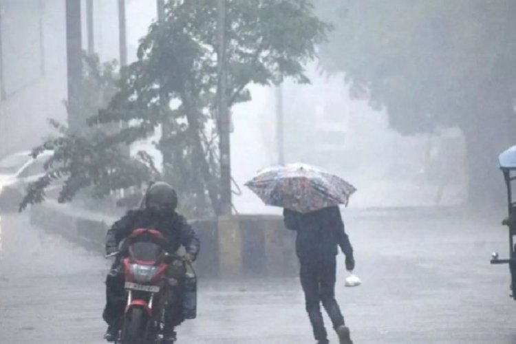 बिहार में भारी बारिश, दिल्ली-NCR में आंधी-तूफान, 12 राज्यों में IMD का रेड अलर्ट