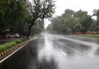 दिल्ली-NCR में मूसलाधार बारिश, IMD का रेड अलर्ट! गरज-चमक के साथ झमाझम बारिश, गर्मी से मिली राहत