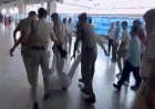 महिला को ट्रेन में चढ़ाने पर बवाल! RPF जवानों ने डिप्टी स्टेशन अधीक्षक को ही घसीट डाला, 4 सस्पेंड