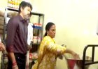 नायक वाला अवतार... जनता के बीच पहुंचे CM विजय, अपने सामने तौलवाकर बंटवाया राशन
