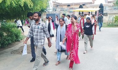 UPTET Exam 2026 : यूपी टीईटी परीक्षा में मोहम्मद गजनवी पर सवाल, वैदिक और बौद्ध धर्म से जुड़े आए प्रश्न, परीक्षा देने वालों का चकराया माथा
