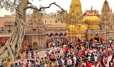 काशी विश्वनाथ मंदिर में PAC जवान की बंदूक से अचानक चली गोली में 3 लोग घायल