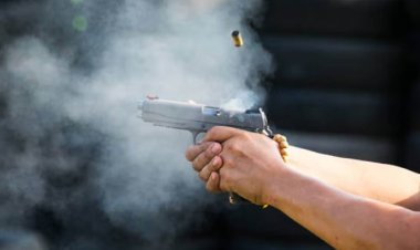 नशा छोड़ने कहने पर बेटे ने मां के सिर पर मारी गोली! खून से लथपथ मां को खुद एम्स पहुंचाया, फिर हुआ गिरफ्तार
