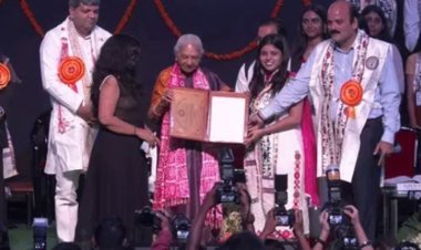 “पढ़ाई के दौरान प्रेगनेंट हो जाती हैं लड़कियां, फिर सरकार पर आती है जिम्मेदारी”यूपी की गवर्नर आनंदीबेन पटेल का बयान
