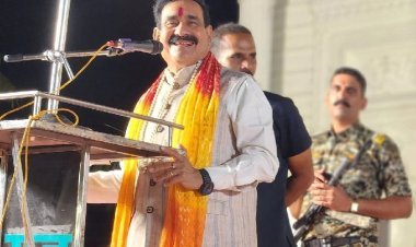 टिकट कटने के बाद नरोत्तम मिश्रा को शिवसेना (UBT) का बड़ा ऑफर! उद्धव-आदित्य ठाकरे करेंगे दतिया में प्रचार