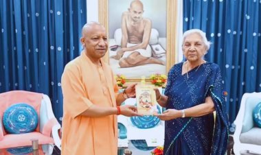 CM योगी ने दिया था गरीब छात्राओं के लिए 400 करोड़ का फंड, पर IAS ने बनाया ऐसा नियम, भड़कीं राज्यपाल