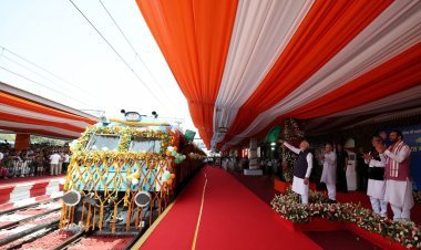 चर्चा से दूर लेकिन विकास का उदारहण बने सीएम नायब सिंह सैनी, हाइड्रोजन ट्रेन की ऐसे लिखी गई कहानी, हरियाणा का विपक्ष पस्त