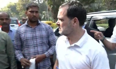 राहुल गांधी के आवास पर विपक्षी सांसदों का जमावड़ा, खाली बसें भी बुलाईं। जंतर-मंतर पर पुलिस अलर्ट! आज रात बड़ा एक्शन होने की संभावना!