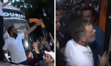राहुल गांधी के आवास के बाहर हाईवोल्टेज ड्रामा: प्रदर्शन के लिए बस से निकल रहे विपक्षी सांसदों को पुलिस ने रोका, बैरिकेडिंग कर हिरासत में लिया!