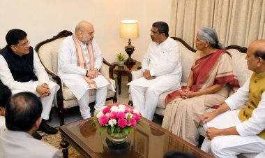 पद छोड़ा, लेकिन भरोसा नहीं टूटा! धर्मेंद्र प्रधान के समर्थन में उतरे शाह, राजनाथ और निर्मला... क्या है बड़ा संकेत?