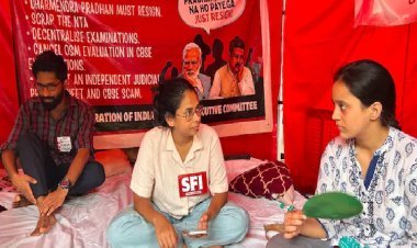 सुप्रीम कोर्ट का बड़ा फैसला! छात्र नेता आइशी घोष के खिलाफ वॉरंट पर लगा ब्रेक, CJP के विरोध के बाद कोर्ट ने दी राहत
