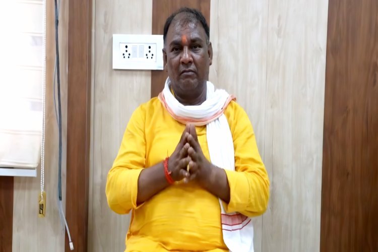 राम मंदिर ट्रस्ट में टिन्नू यादव का था जलजला? सेवादारों से दबवाता था पैर, टिन्नू की सिफारिश पर मिलती थी नौकरी