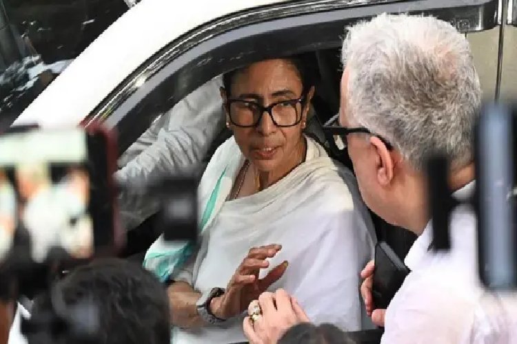 TMC ऑफिस पर कब्जा! ऋतब्रत गुट ने लगाया ताला, चाबी ले गए; बोले- 'हम असली तृणमूल, ममता सलाहकार'