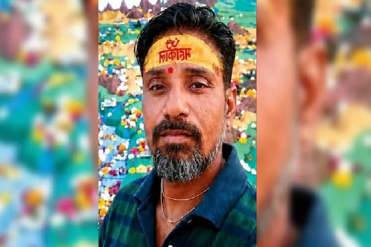 आगरा में दिल दहला देने वाला हत्याकांड! 45 दिन से लापता पति का शव घर के बाथरूम में टाइल्स के नीचे दबा मिला, पत्नी गिरफ्तार
