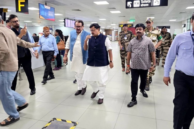 लखनऊ से बढ़ी दूरी, दिल्ली से बढ़ीं नज़दीकियां! नंदी की सियासत में क्या होने वाला है बड़ा खेल?