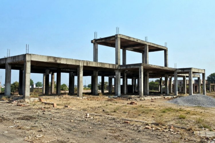 6 साल तक कागज़ों में चलता रहा अस्पताल, जमीन पर नहीं रखी गई एक भी ईंट! 87 कर्मचारी ले रहे हैं वेतन
