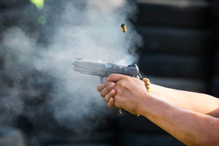 नशा छोड़ने कहने पर बेटे ने मां के सिर पर मारी गोली! खून से लथपथ मां को खुद एम्स पहुंचाया, फिर हुआ गिरफ्तार