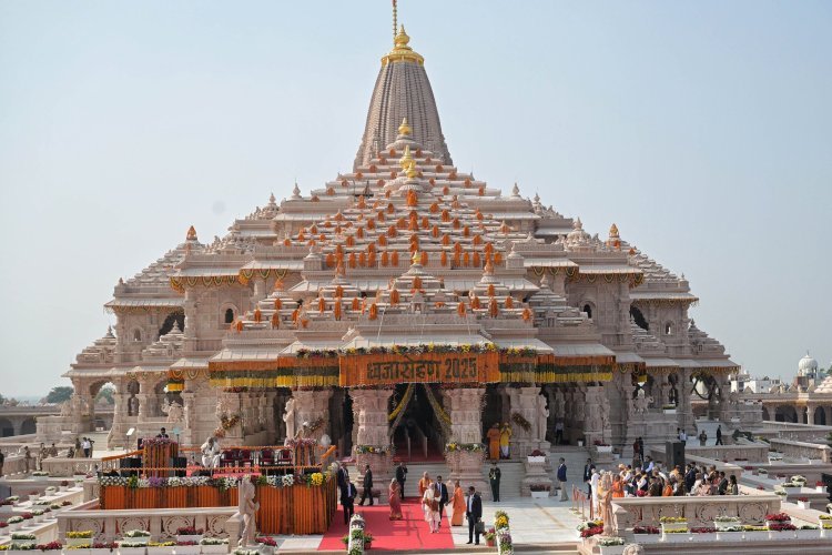 अयोध्या राम मंदिर में बड़ा प्रशासनिक झटका! दान गणना टीम के 23 कर्मचारियों ने एक साथ छोड़ा काम