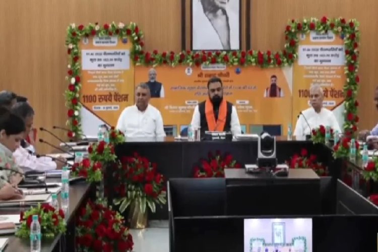 एक क्लिक में 1,423.94 करोड़ की पेंशन! CM सम्राट चौधरी ने 97.84 लाख लाभार्थियों के खाते में भेजी राशि