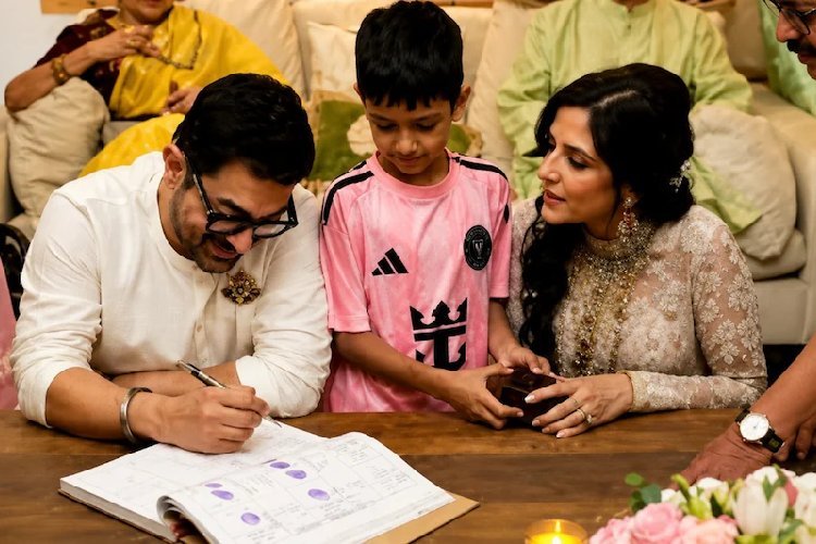 लव जिहाद विवाद के बीच आमिर खान-गौरी स्प्रैट का ₹100 करोड़ का आलीशान 'स्काई विला' वायरल!