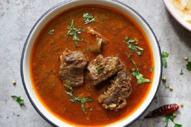 बिहार में शादी का जश्न बन गया जंग का मैदान! मटन बोला तो चिकन परोस दिया, बारातियों में भिड़ंत, 12 घायल