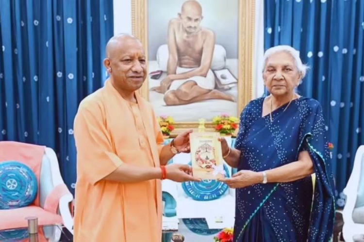 CM योगी ने दिया था गरीब छात्राओं के लिए 400 करोड़ का फंड, पर IAS ने बनाया ऐसा नियम, भड़कीं राज्यपाल